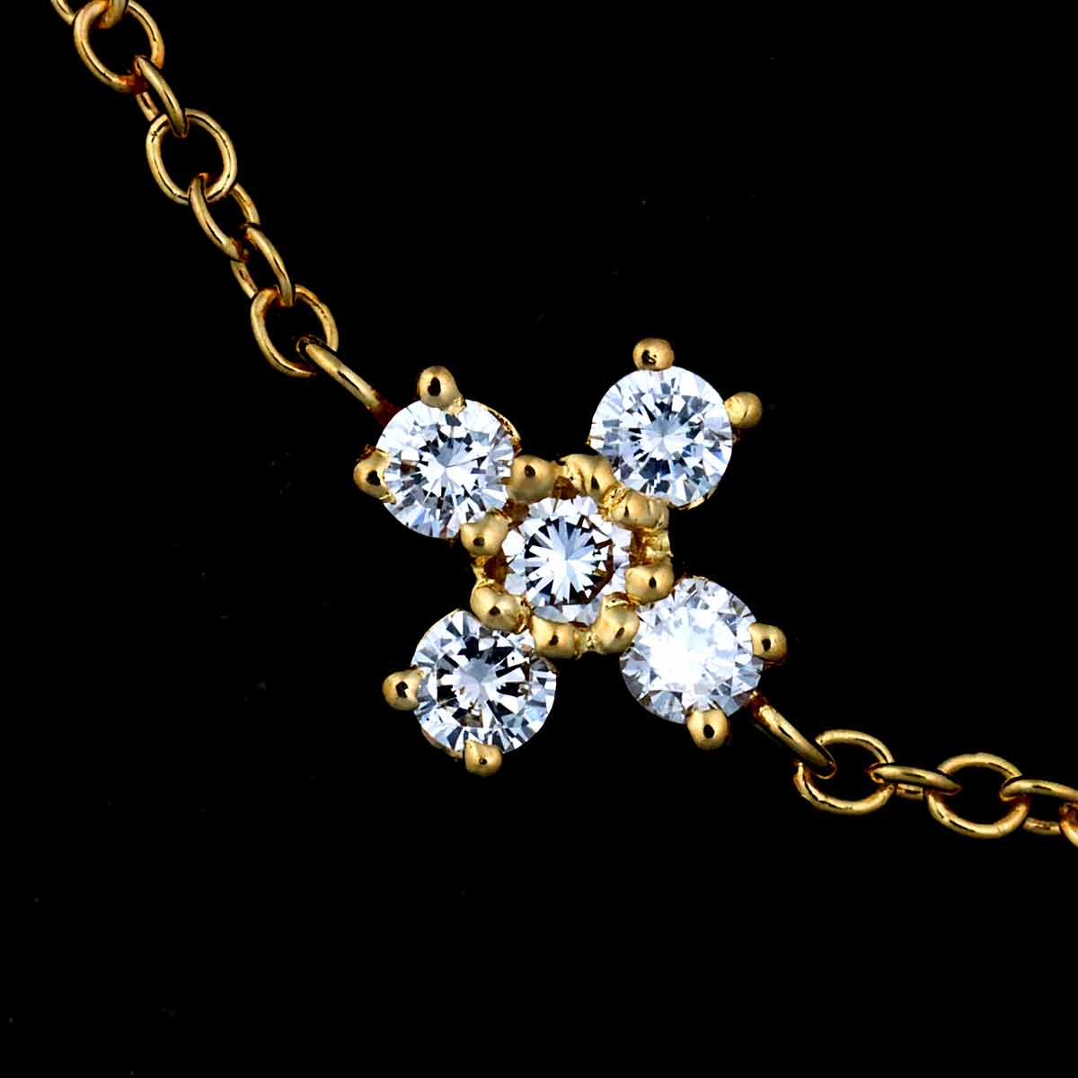 Diamond 0.10ct Cross Bracelet 18K YG 750