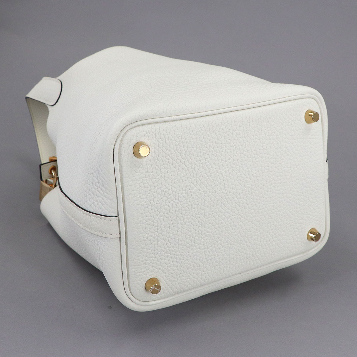 Picotin Lock PM Hand Bag Taurillon Clemence New White