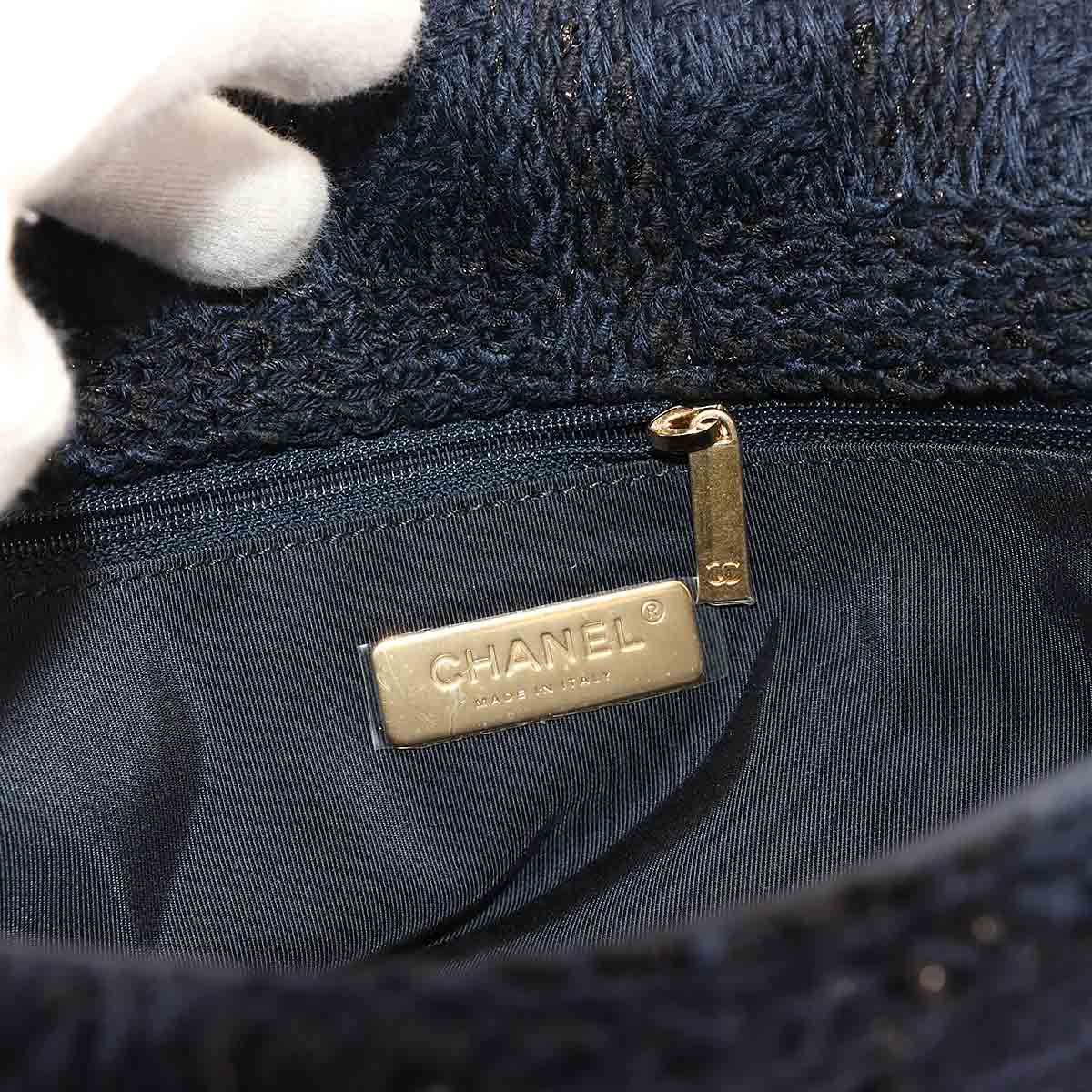 CHANEL 19 Maxi Chain Hnad Shoulder Bag Tweed Leather Navy AS1162