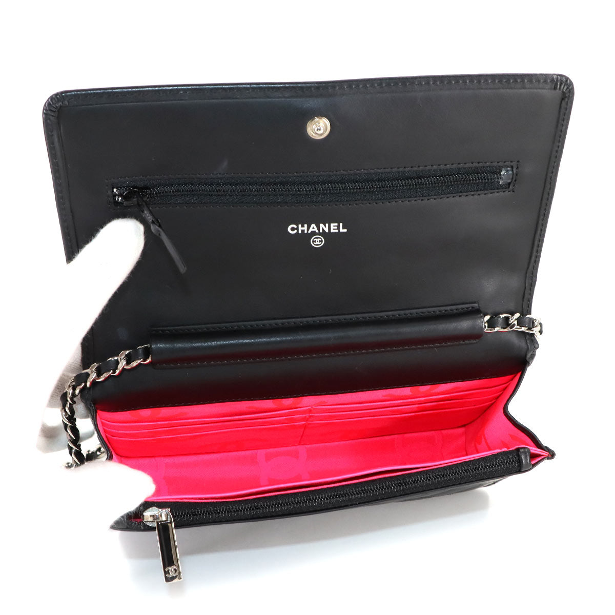 Cambon Line Chain Long Wallet Leather Enamel Black A46646