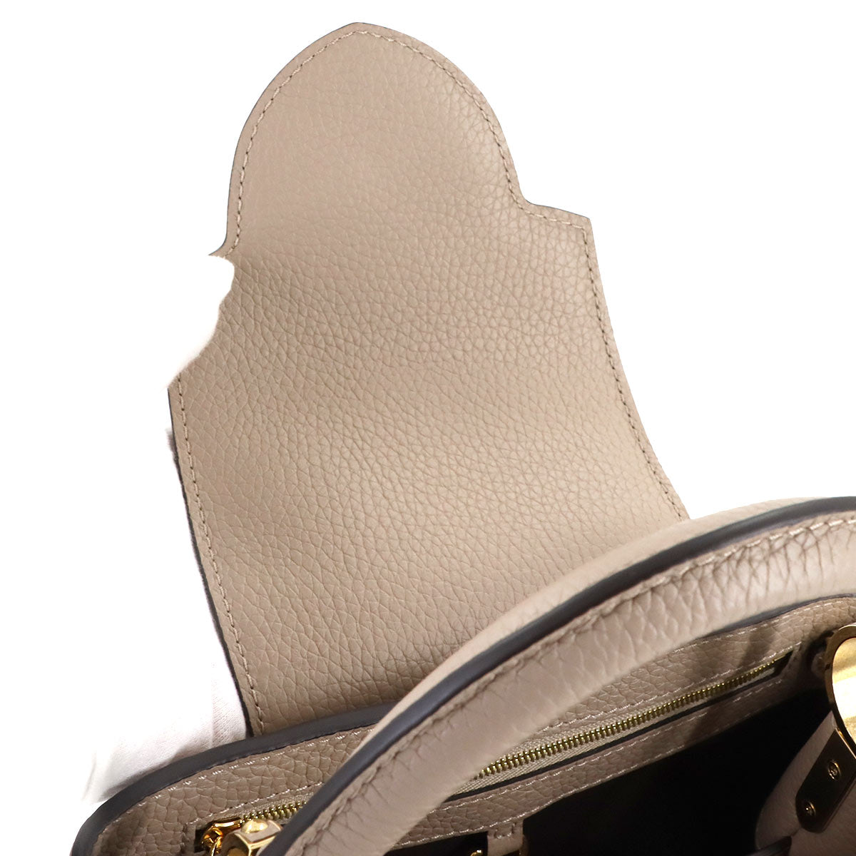 Capucines BB Hand Shoulder Bag Taurillon Leather Galet