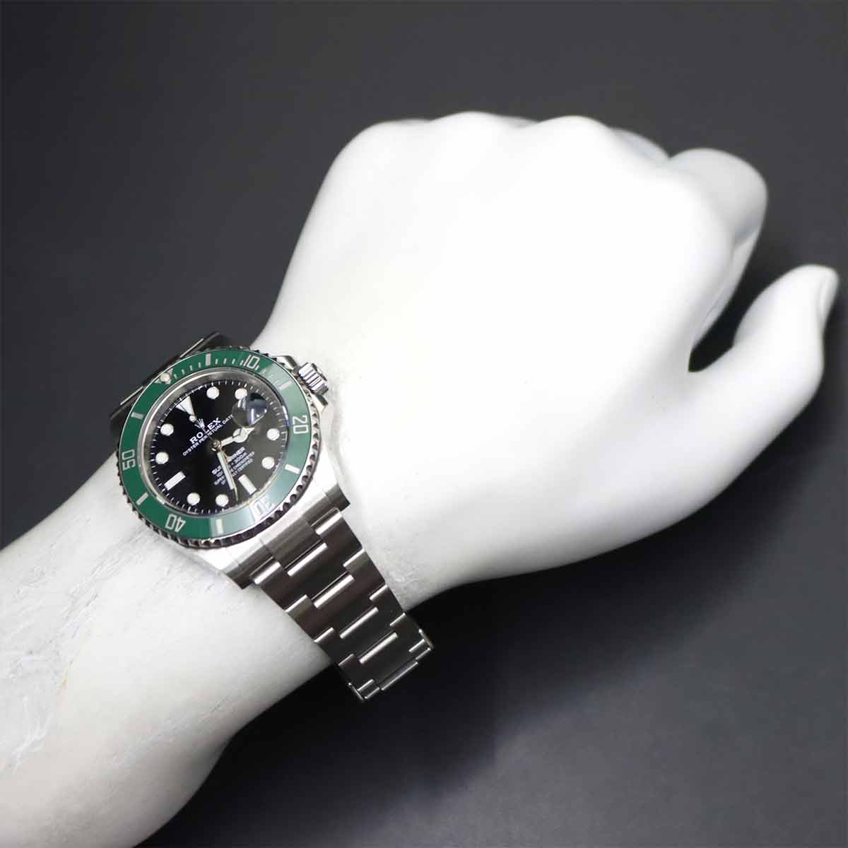 Submariner Date 126610LV Serial Random Green Bezel Mens