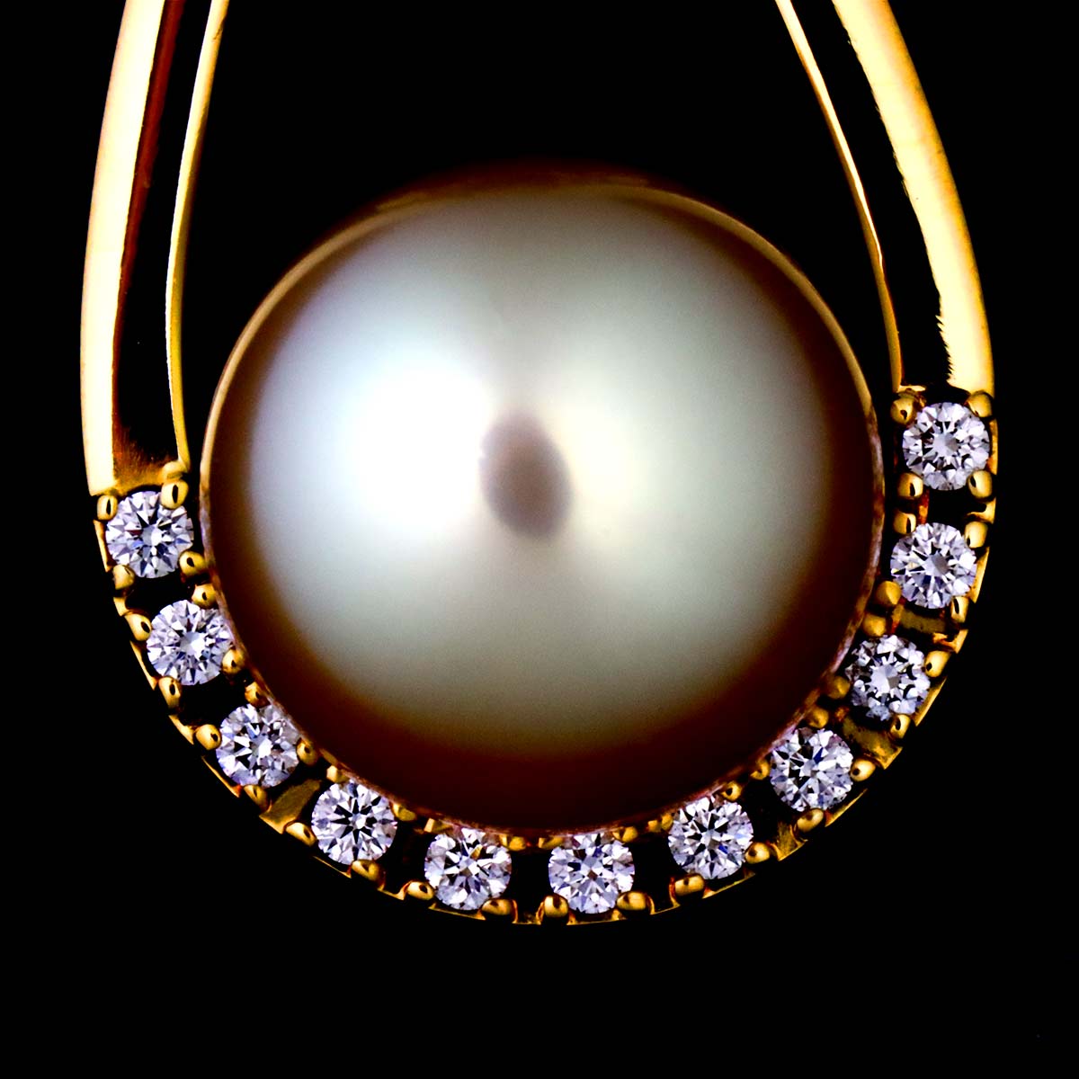 South Sea pearl 10.7mm Diamond 0.10ct Necklace 18K YG 750