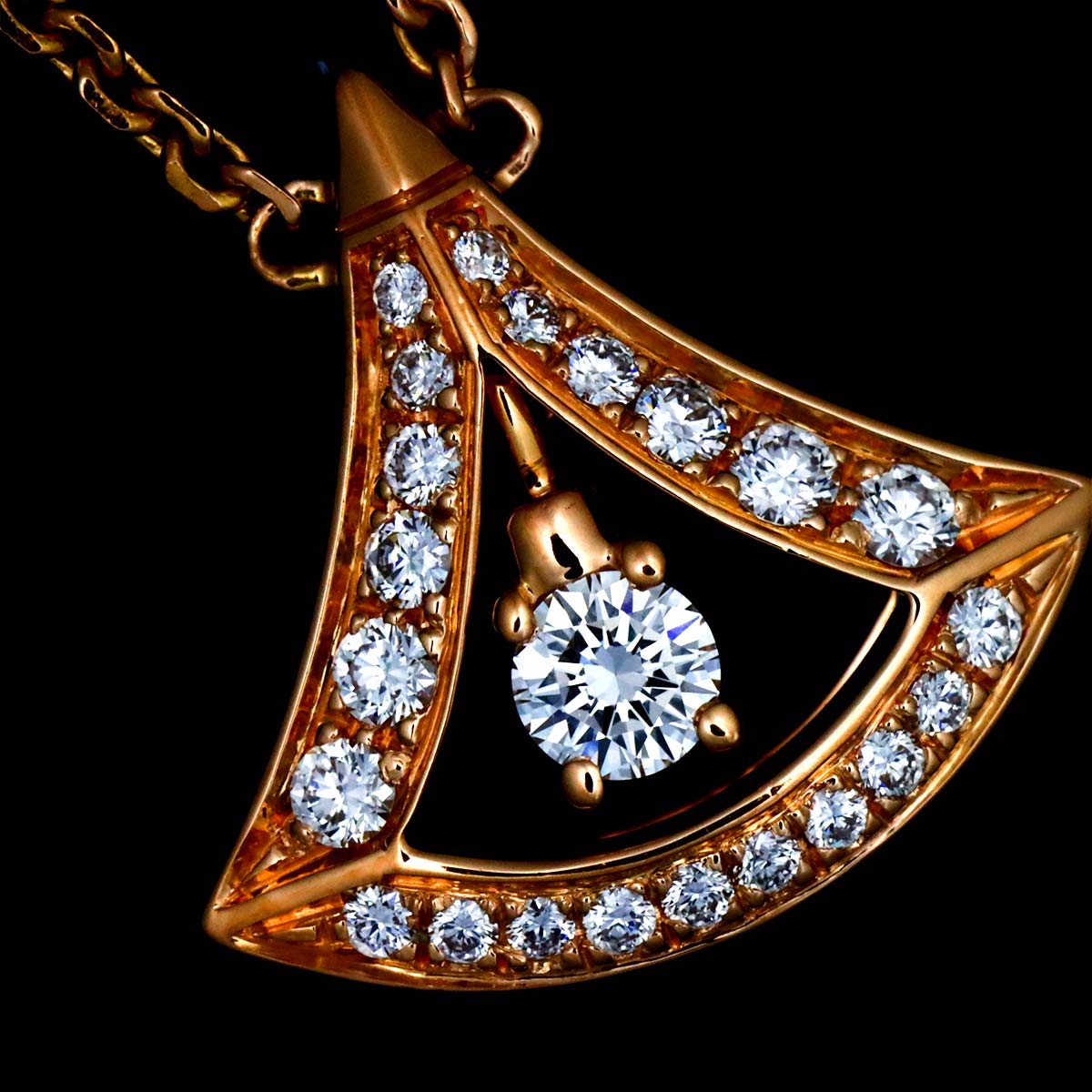 DIVAS DREAM Diamond Necklace 18K PG 750