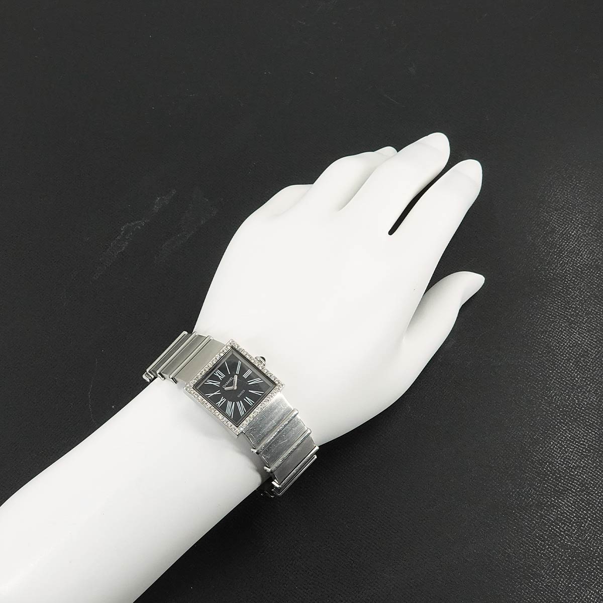 Mademoiselle H0826 Quartz Black Dial Ladies Wrist Watch