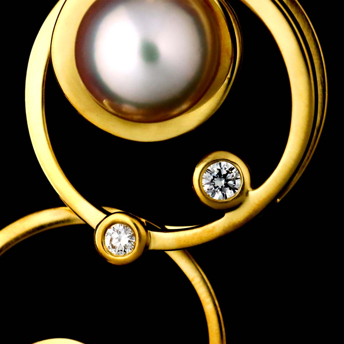 Akoya Pearl 7.2-4.6mm Diamond 0.05ct Necklace 18K YG 750