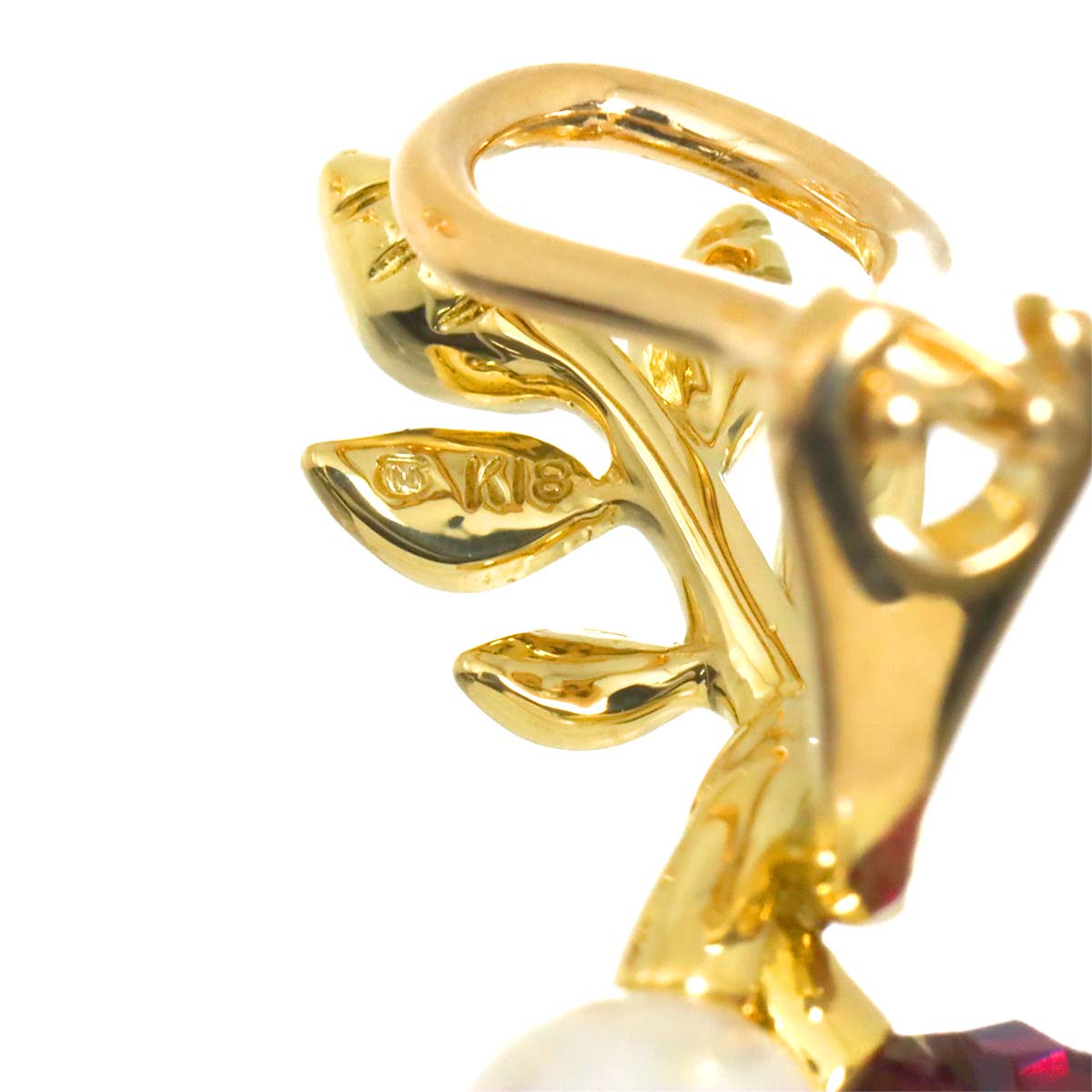 Akoya Pearl 5.2mm Garnet Earrings Clip on 18K YG 750