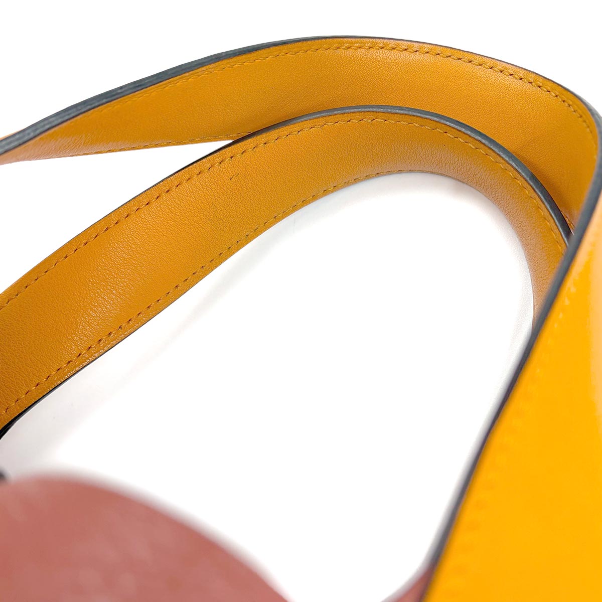 Picotin Lock Touch MM Hand Bag Taurillon Clemence Cuivre