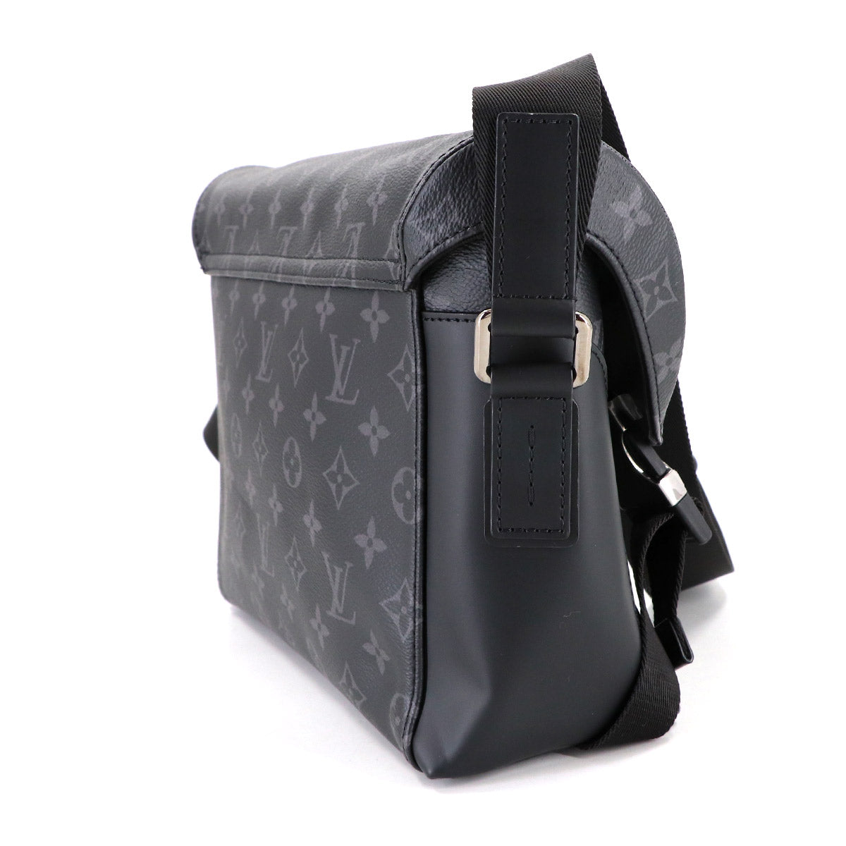 Monogram Eclipse Messenger Voyage PM Shoulder Bag M40511