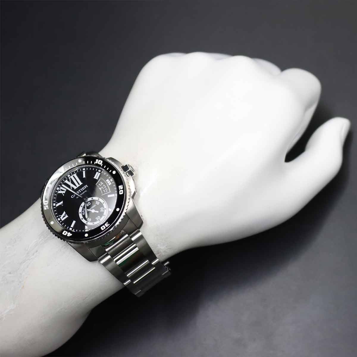 Calibre de Cartier Diver W7100057 Date Black Dial Mens Watch