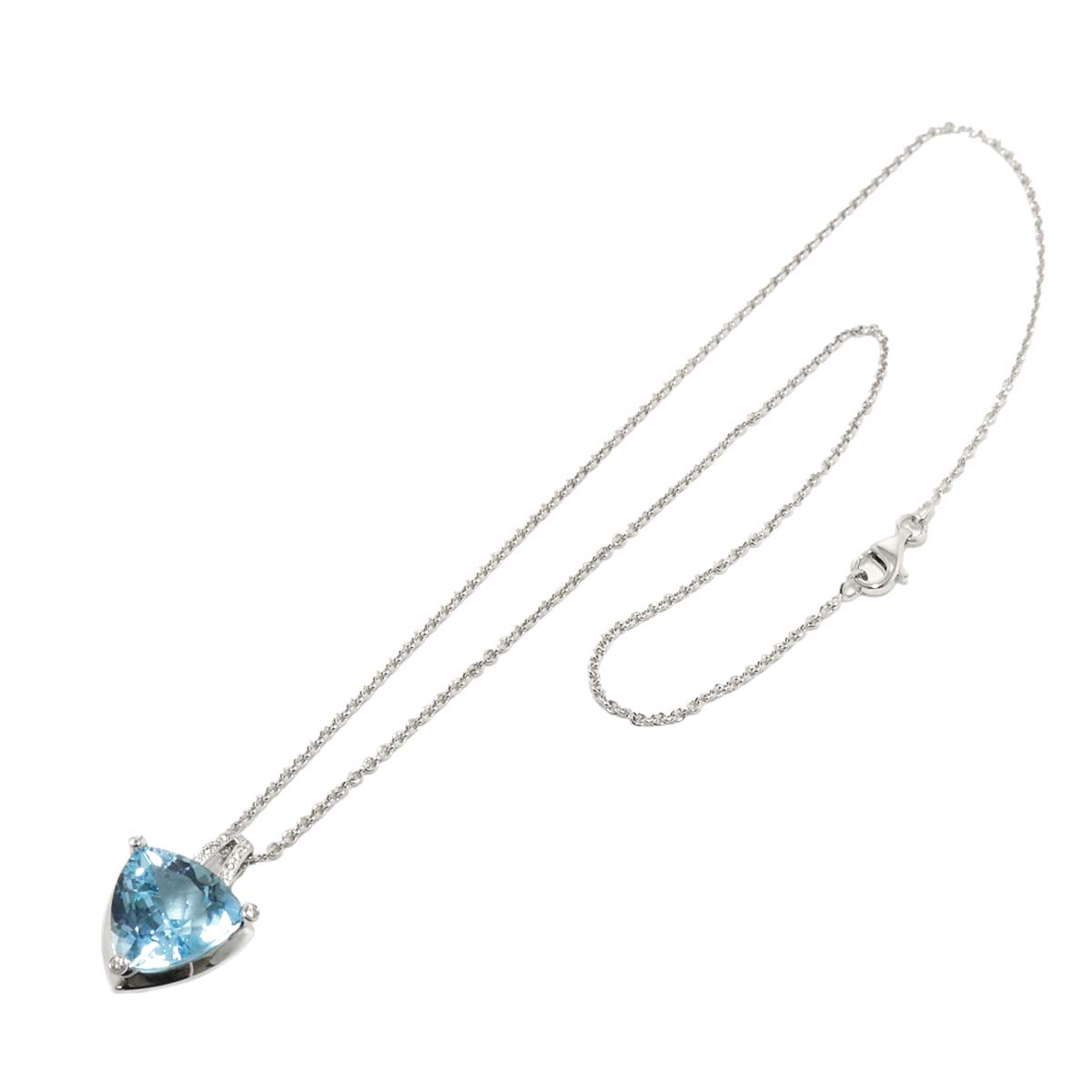 BlueTopaz Diamond Necklace 18K WG 750