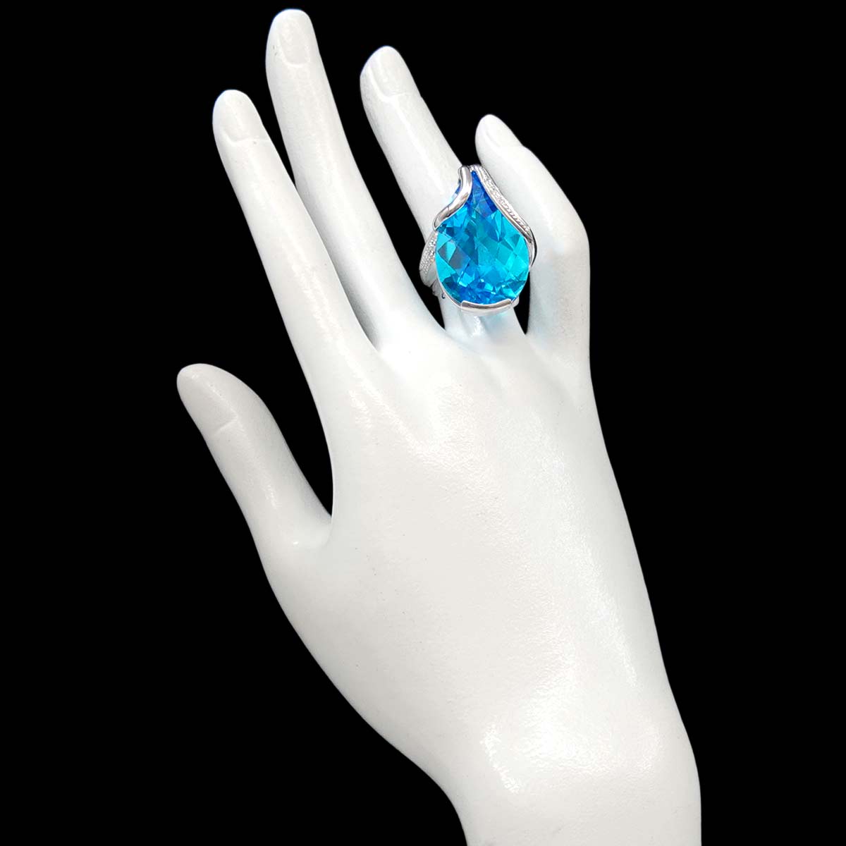 Blue Topaz 41.78ct Diamond 0.11ct Ring 18K WG 750 size5.25-5.5(US)