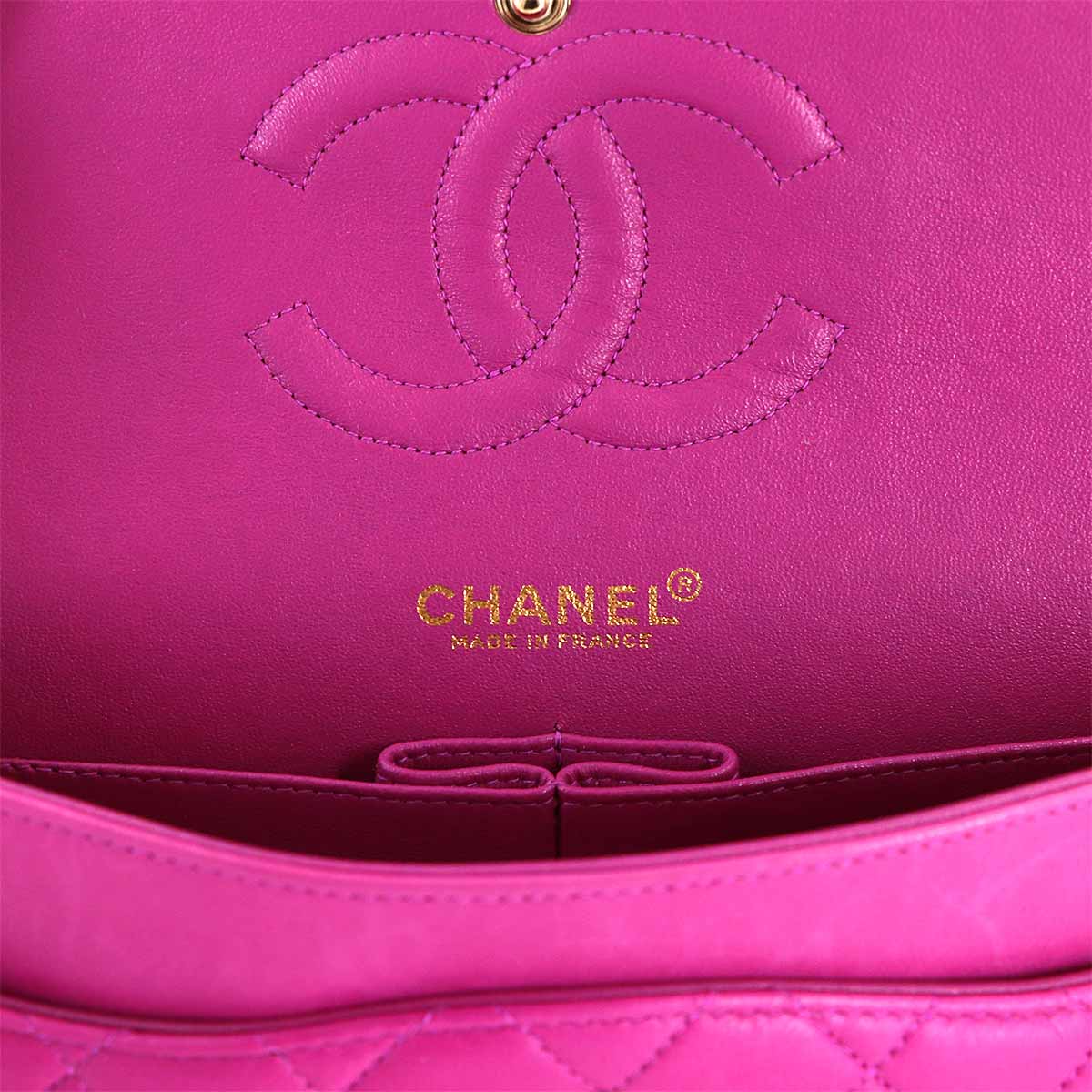 Matelasse 25 Chain Shoulder Bag Leather Pink A01112 11.12