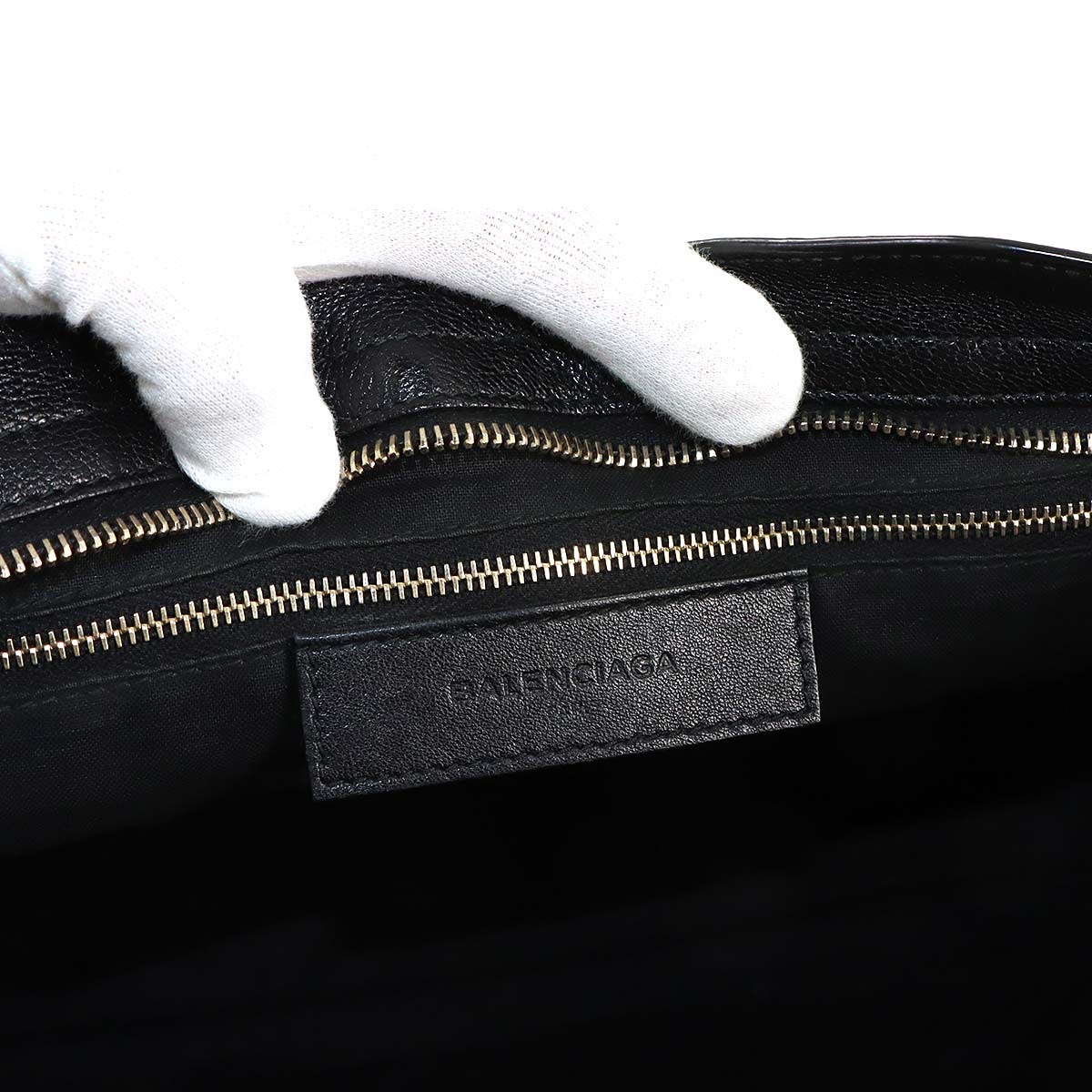 The City Hand Shoulder Bag Leather Black 115748