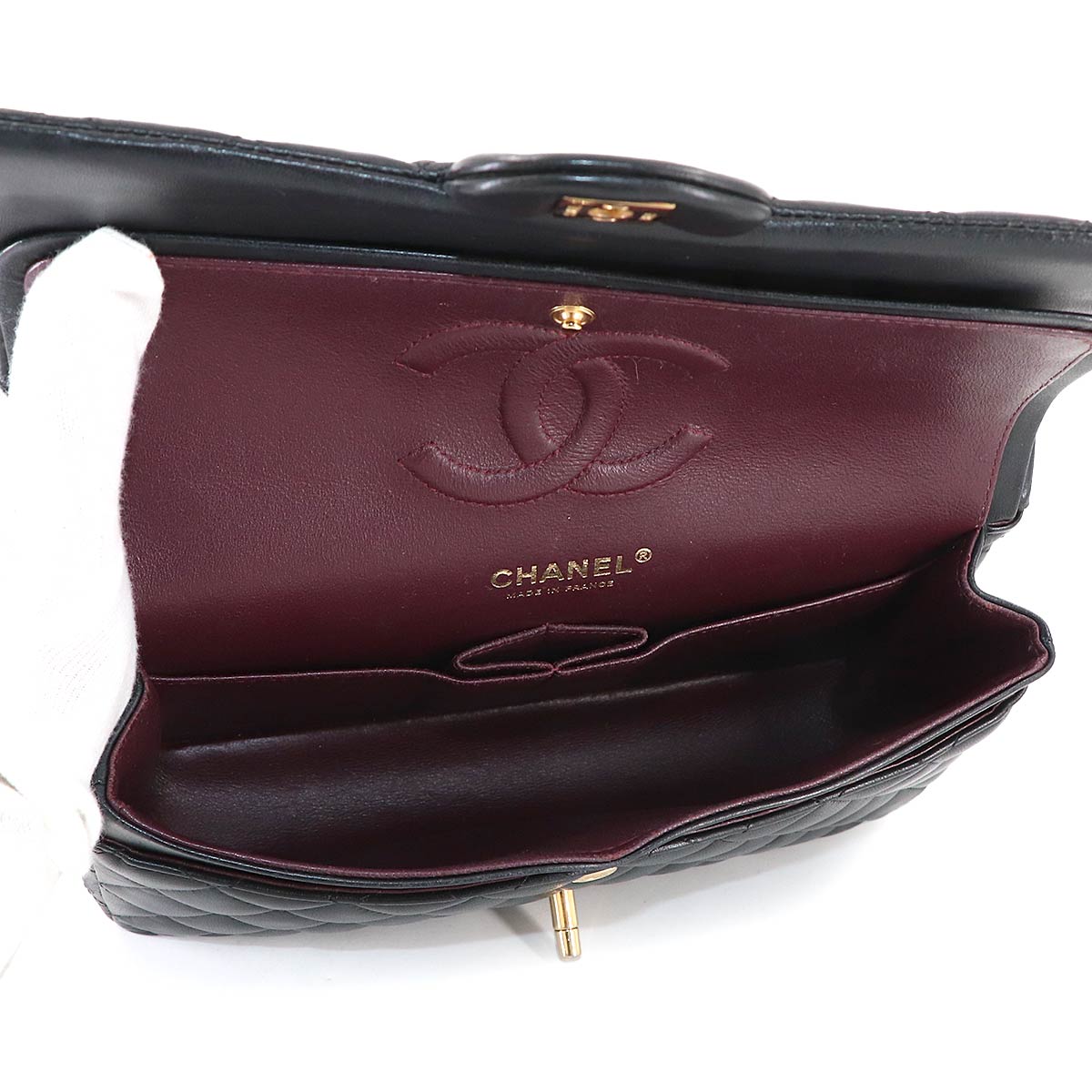 Matelasse 25 Chain Shoulder Bag Leather Black A01112 11.12