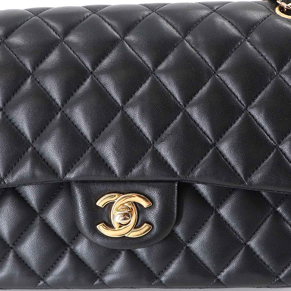 Matelasse 25 Chain Shoulder Bag Leather Black A01112 11.12