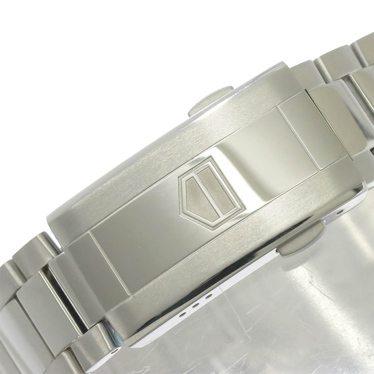 Aquaracer WBP1115 Solar Date Green Dial Mens Watch