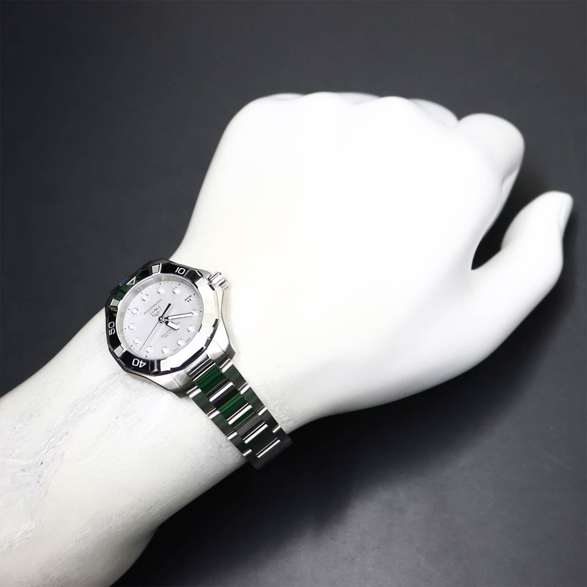 Aqua racer WBP1313 11P Diamond White Shell Dial Ladies Watch