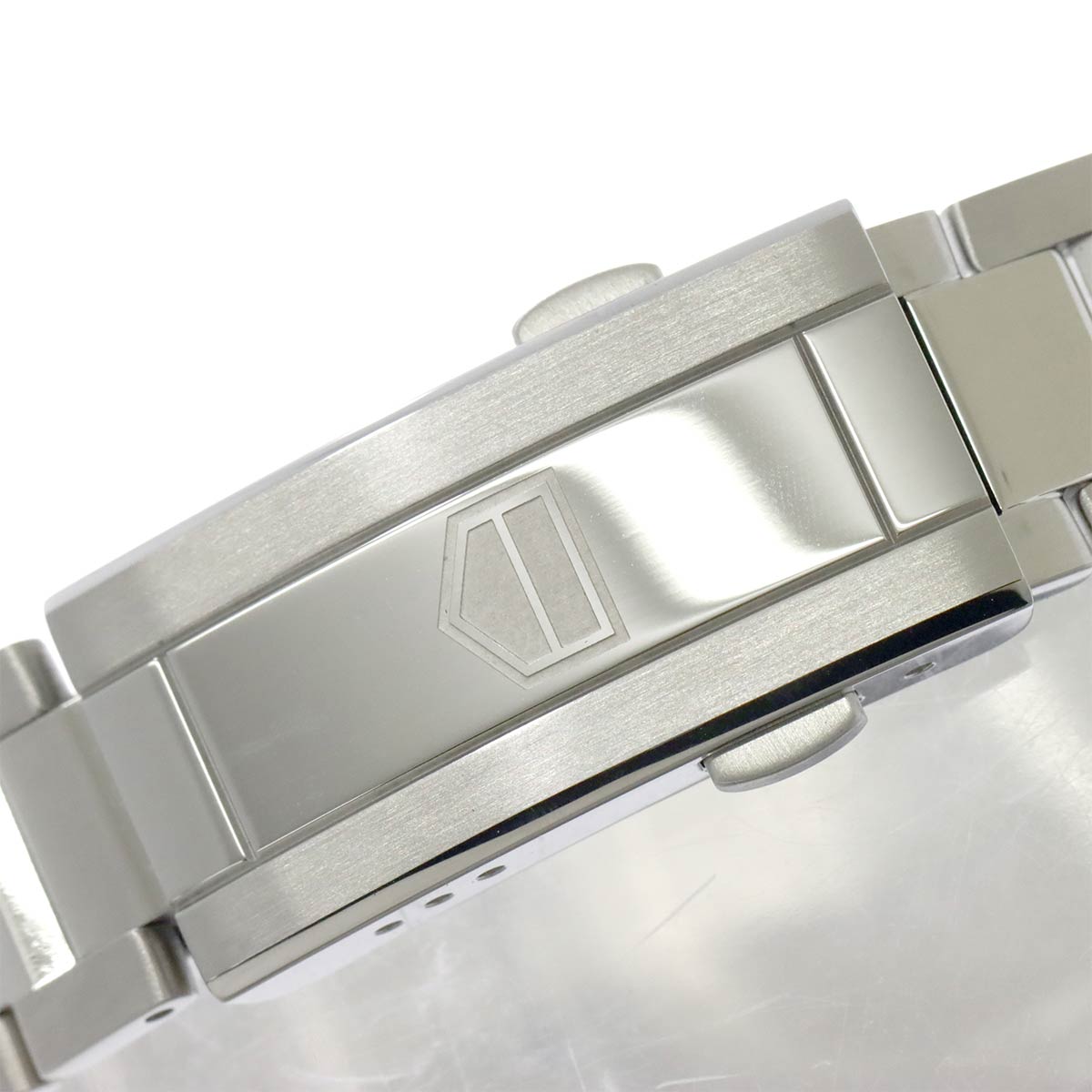 Aqua racer WBP1313 11P Diamond White Shell Dial Ladies Watch