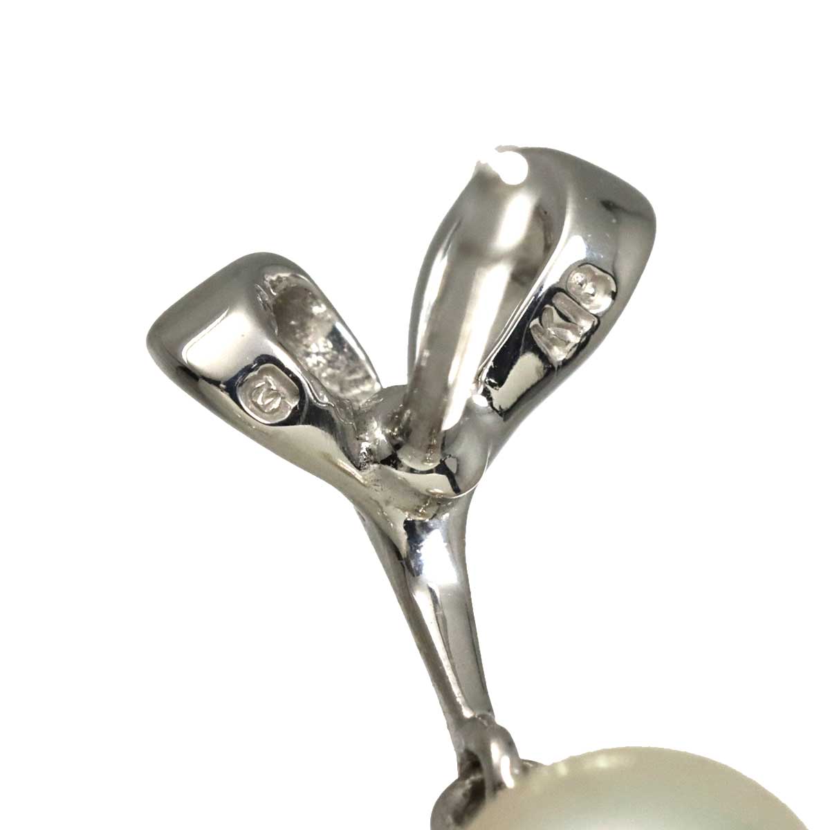 Akoya Pearl 6.3mm Earrings Pierced 18K WG 750