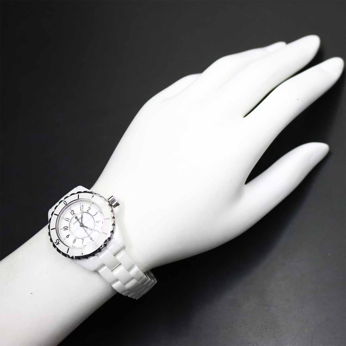 J12 33mm H0968 Date Ceramic Quartz White Dial Ladies Watch