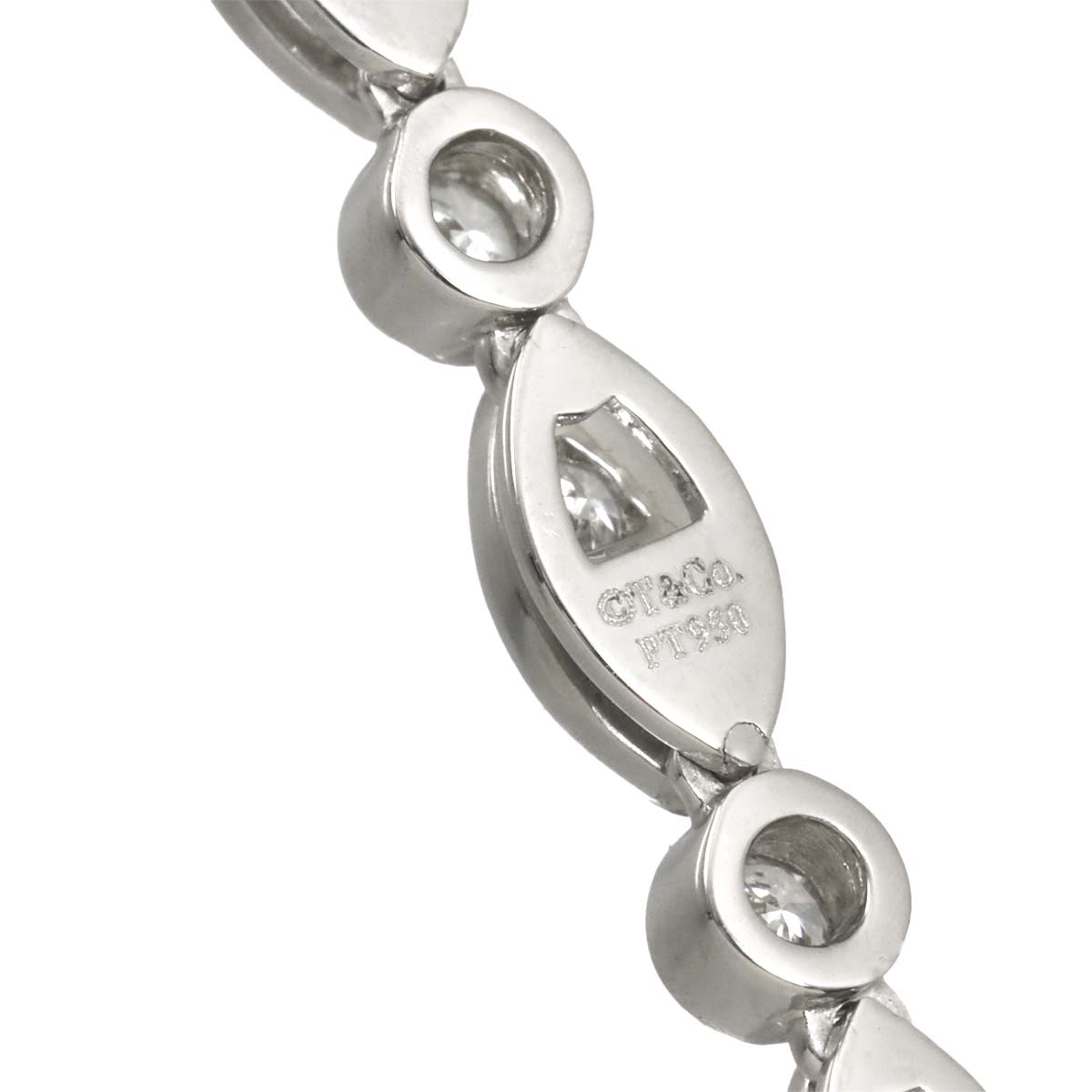 Swing Drop Diamond Necklace Platinum