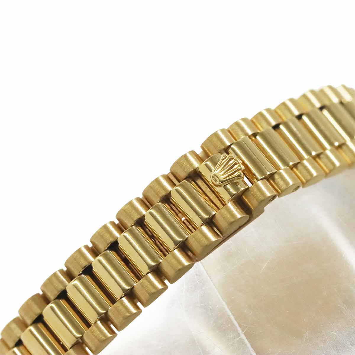 Datejust 69138G Serial R Diamond Bezel 750 YG Gold Dial Ladies