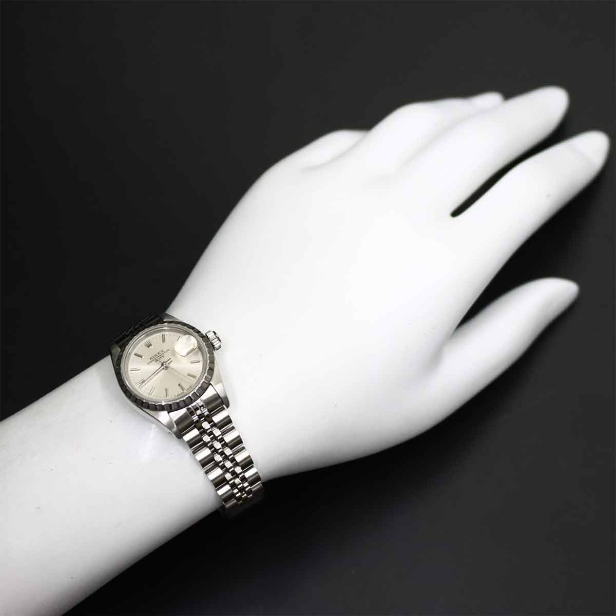 Oyster Perpetual Date 69240 Serial L Silver Dial Ladies Watch