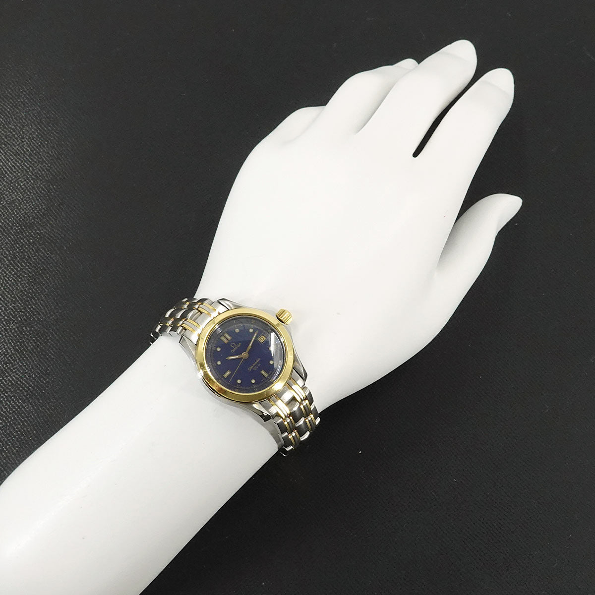 Seamaster 120 2371 80 Date Quartz Gold Dial Ladies Watch