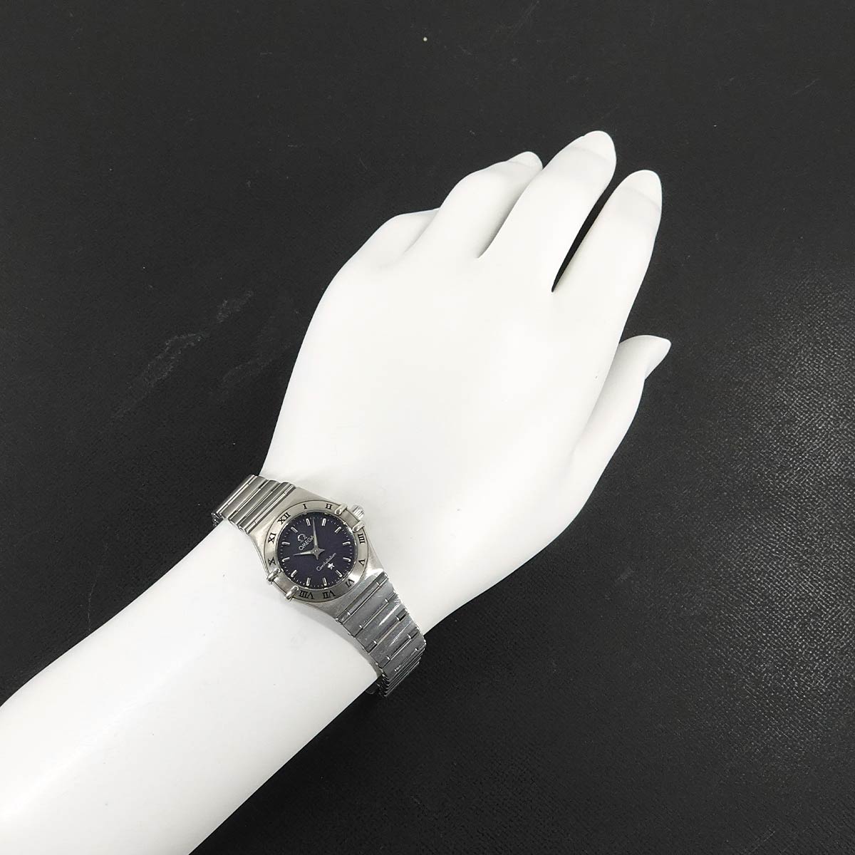 Constellation 1562 40 Quartz Gray Dial Ladies Watch