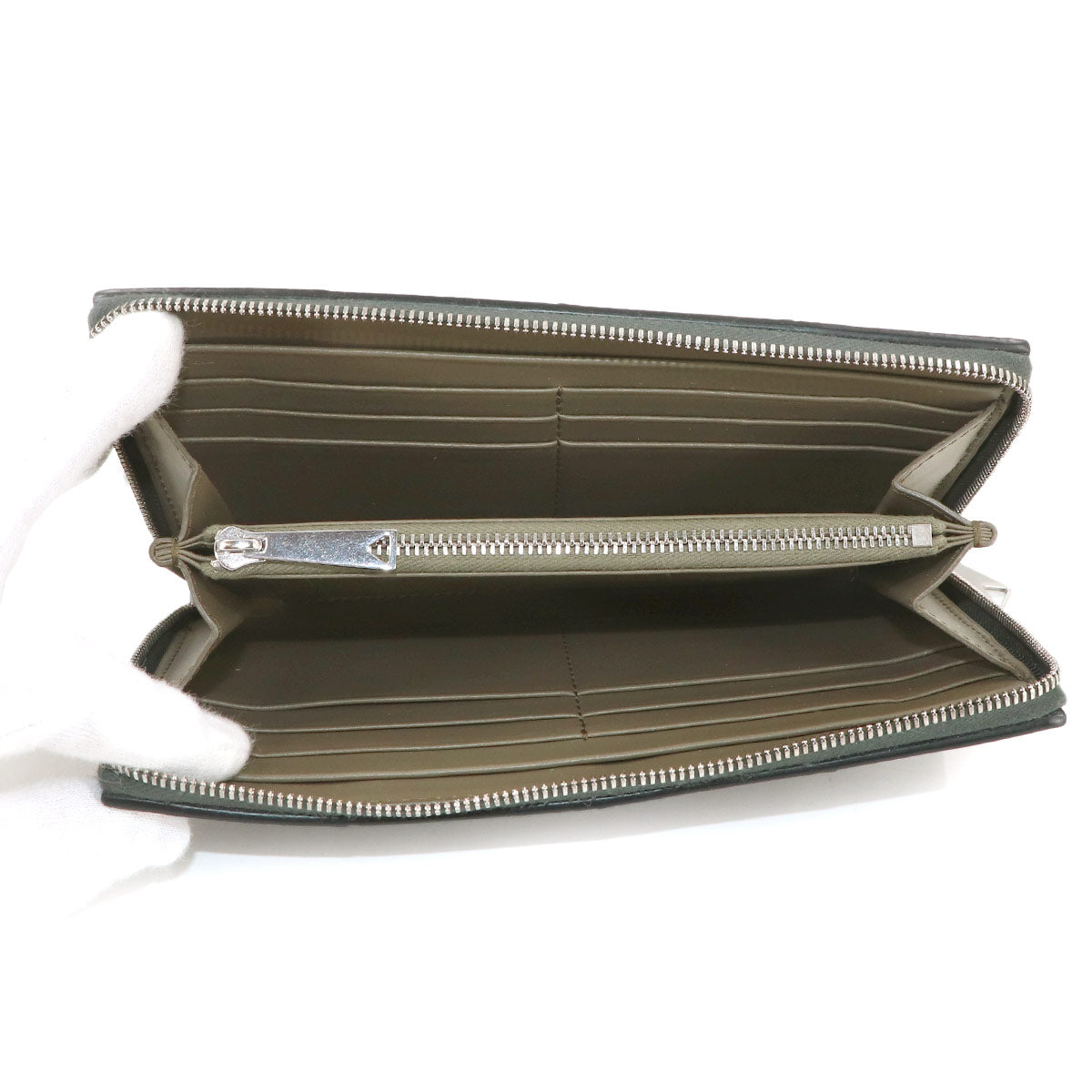 Intrecciato Cassette Zipped Around Wallet Leather Gray