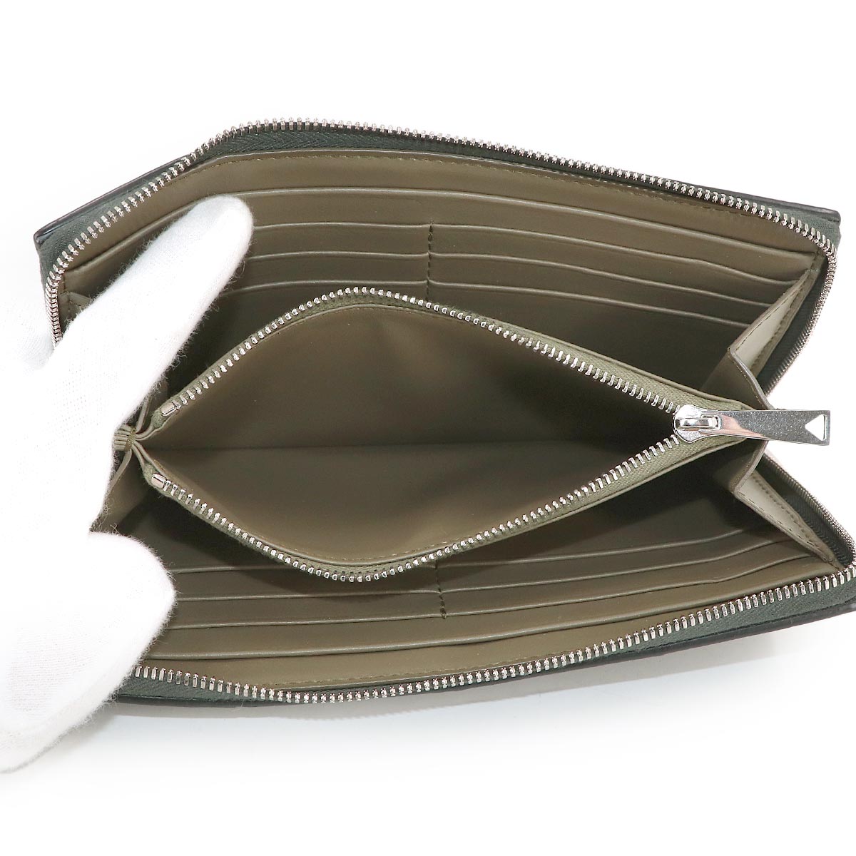 Intrecciato Cassette Zipped Around Wallet Leather Gray