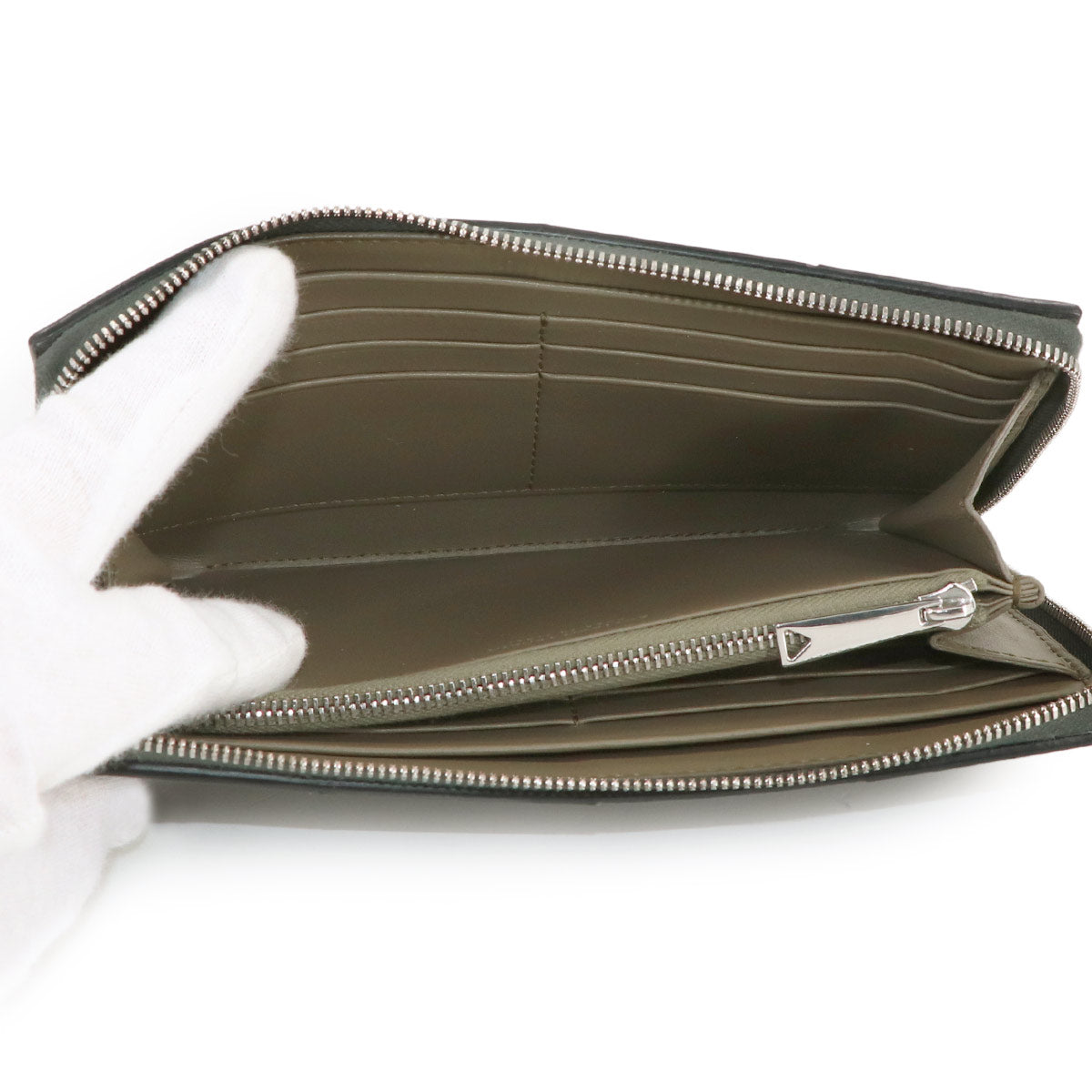 Intrecciato Cassette Zipped Around Wallet Leather Gray