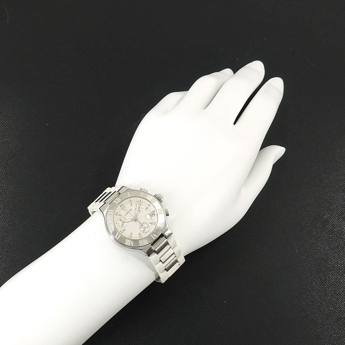 Must 21 Chronoscaph W10197U2 Quartz White Dial Ladies Watch