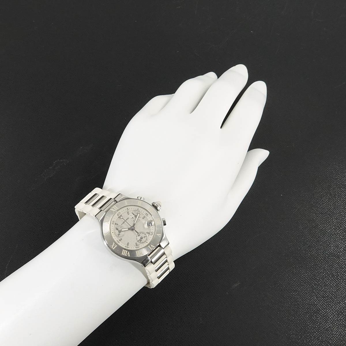 Must 21 Chronoscaph W10197U2 Quartz White Dial Ladies Watch