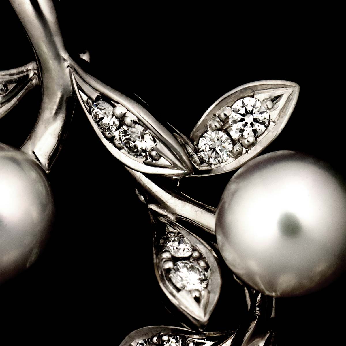 Akoya Pearl 6.7-5.1mm Diamond Necklace 18K WG 750