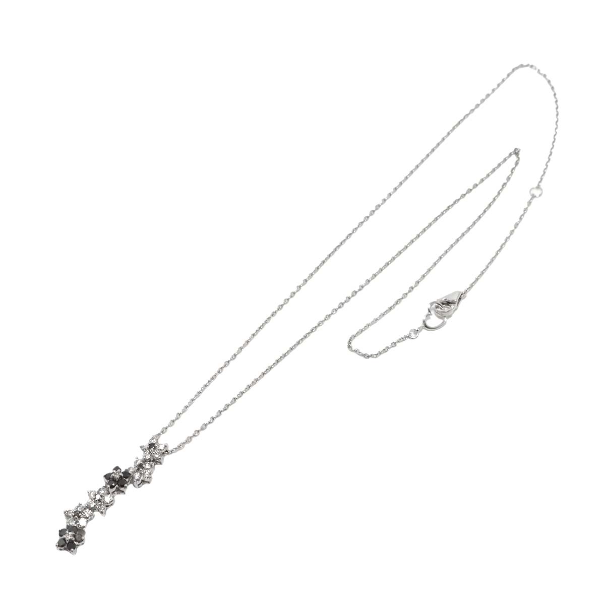 Diamond 0.41ct BlackDiamond 0.25ct Necklace 18K WG 750