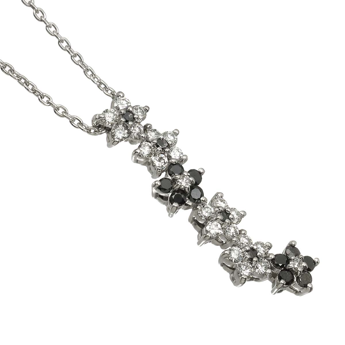 Diamond 0.41ct BlackDiamond 0.25ct Necklace 18K WG 750