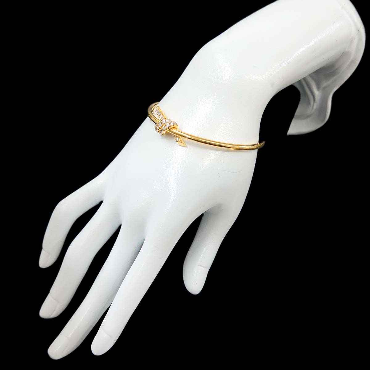 Diamond Knot Bangle Bracelet 18K Yellow Gold 750