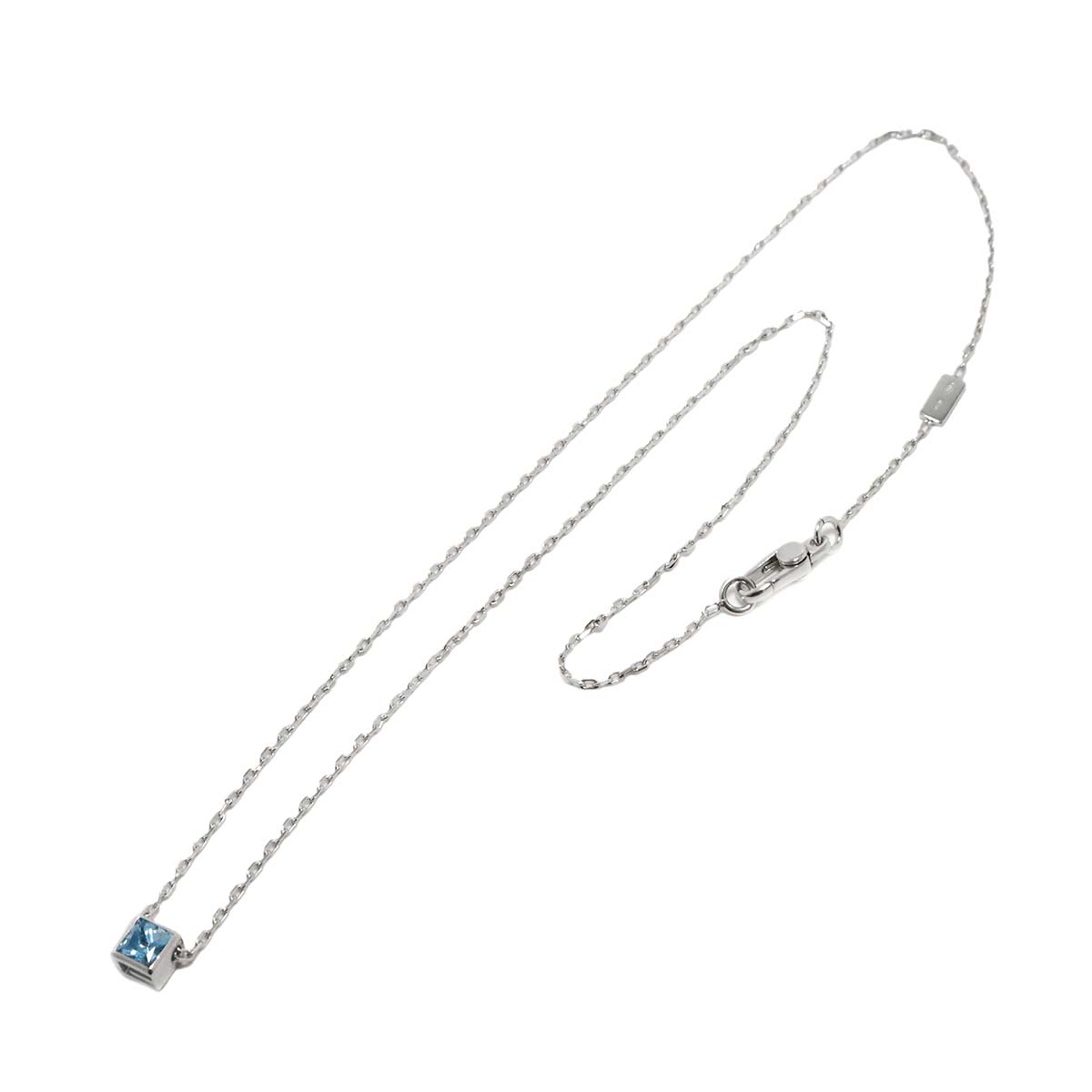 G Cube Blue Topaz Necklace 18K White Gold 750