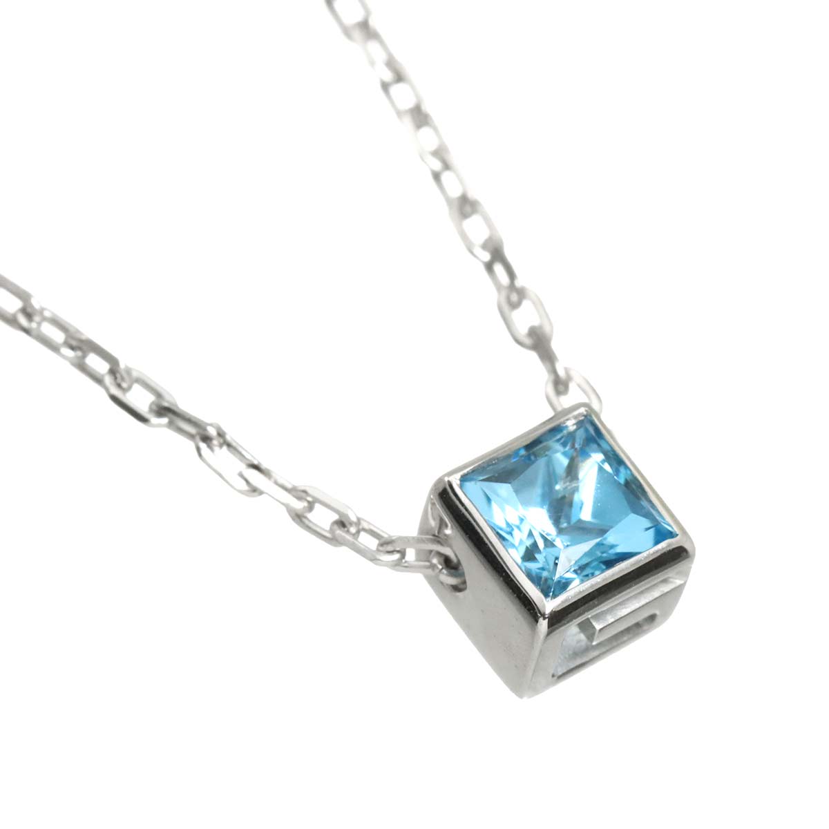 G Cube Blue Topaz Necklace 18K White Gold 750