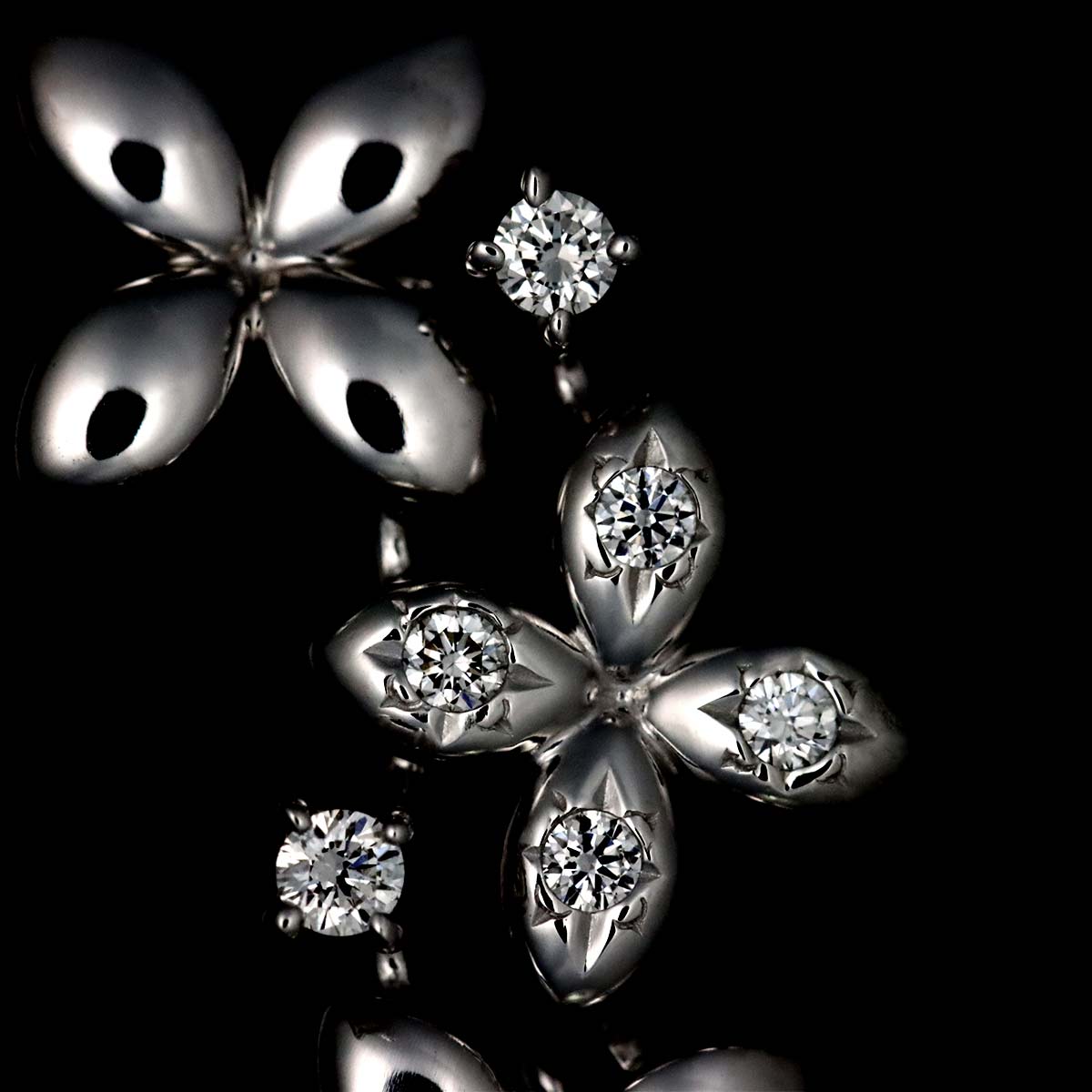 Akoya Pearl Diamond 0.07ct/0.07ct Earrings Pierced 18K WG 750