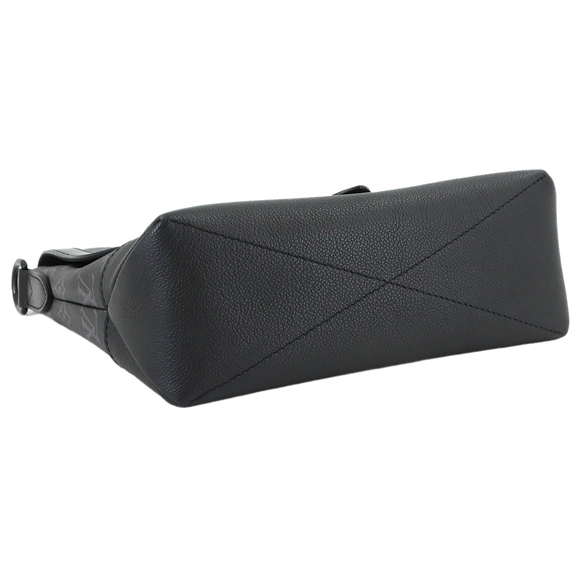 Monogram Eclipse Saumur Messenger Shoulder Bag M45911