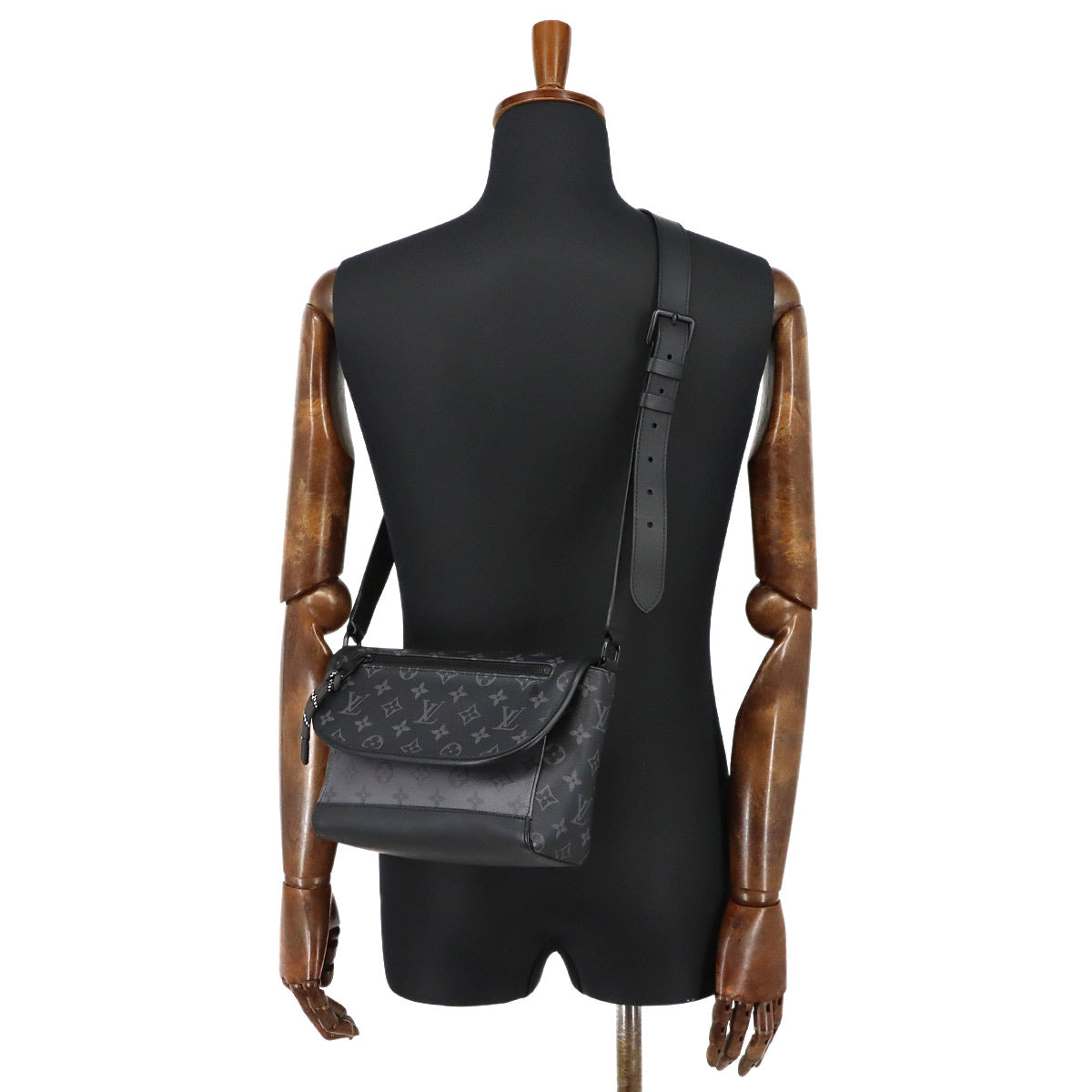 Monogram Eclipse Pulse Messenger Shoulder Bag M12681