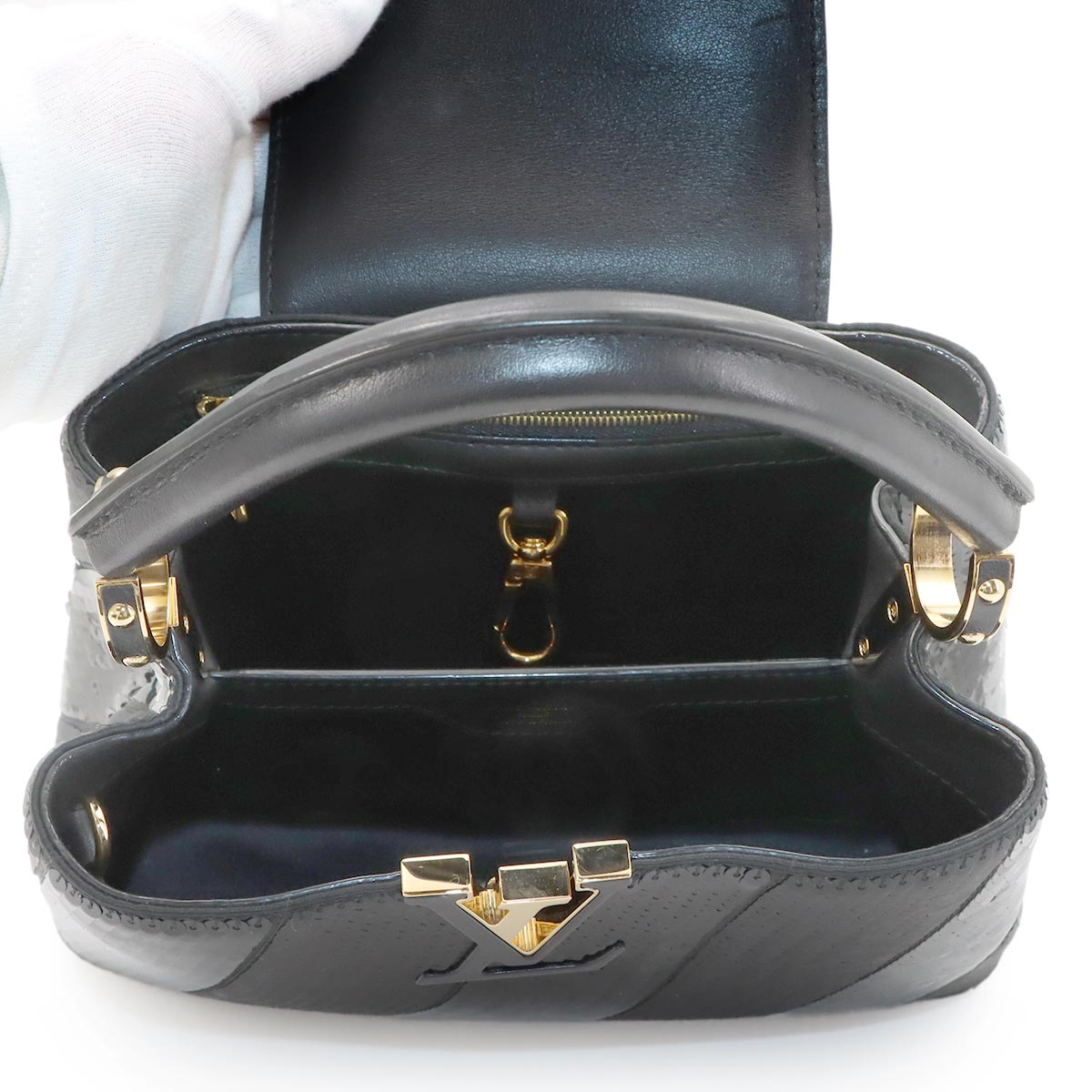 Capucines BB Hand Shoulder Bag Sequins Leather Black