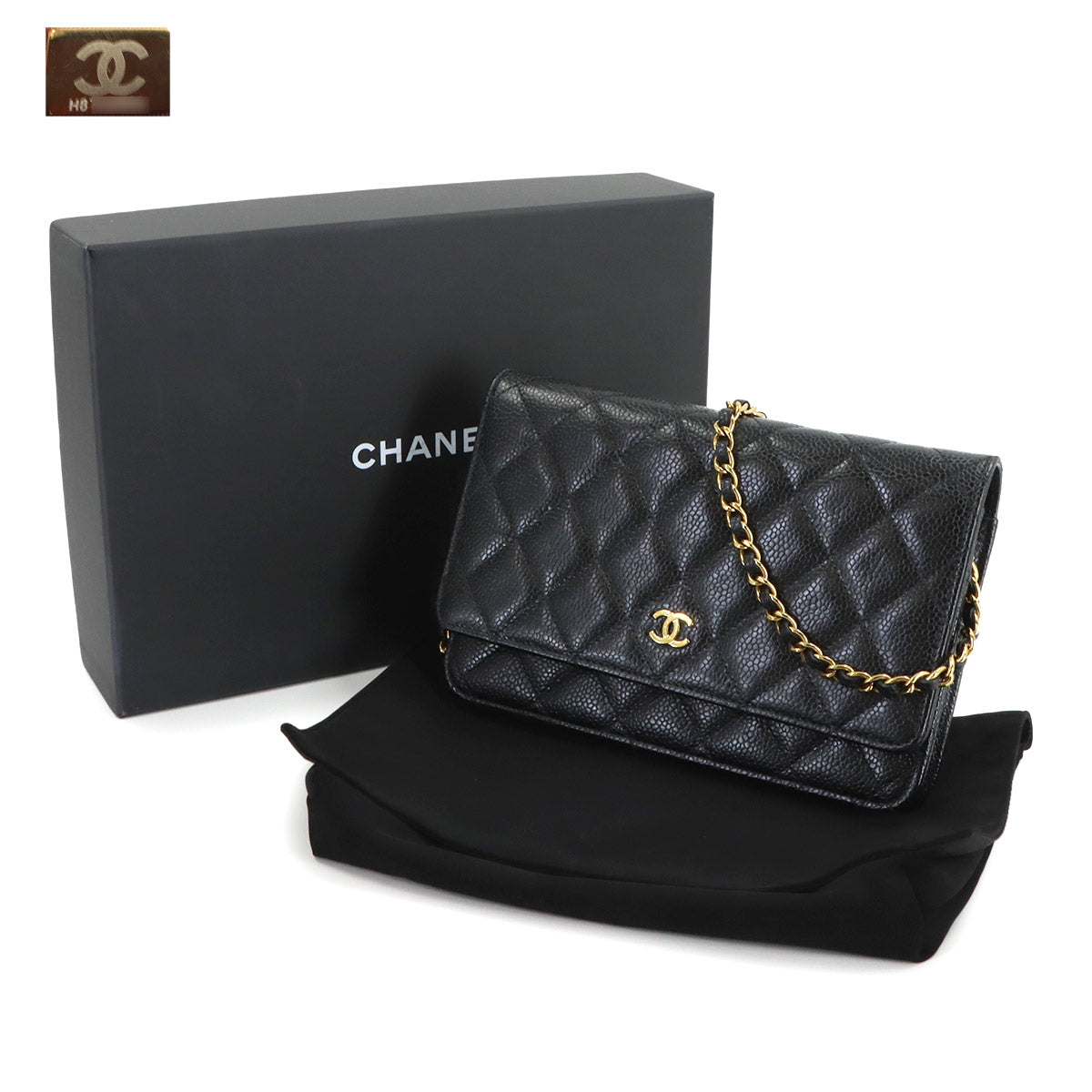 Matelasse Classic Chain Wallet Leather Black AP0250