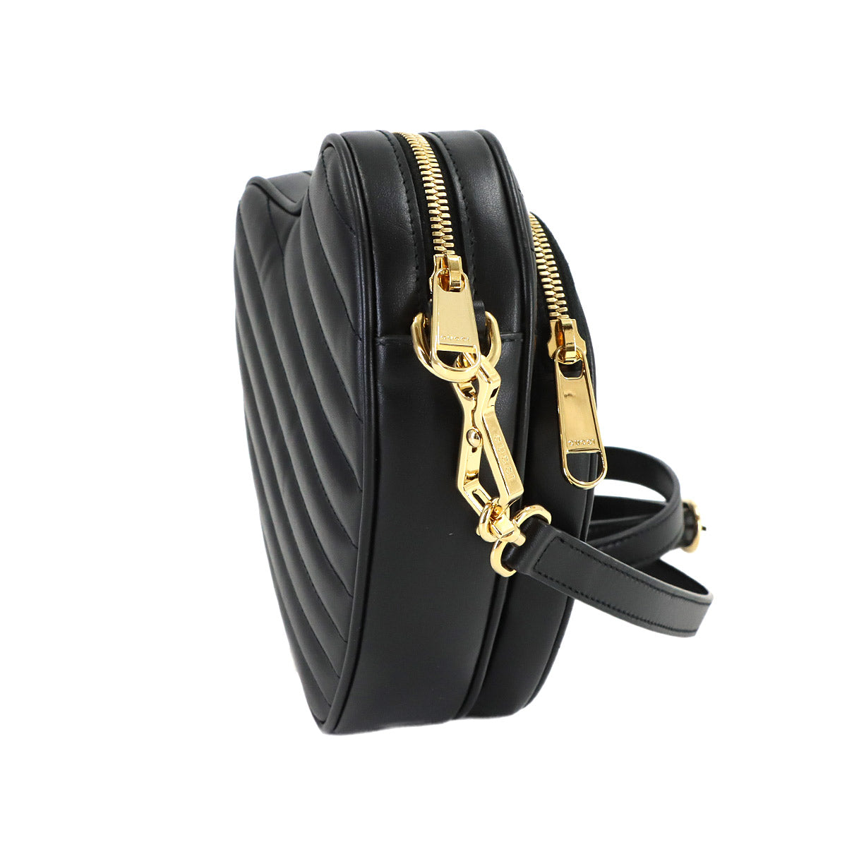 Interlocking G Heart Shoulder Bag Leather Black 751628 Purse