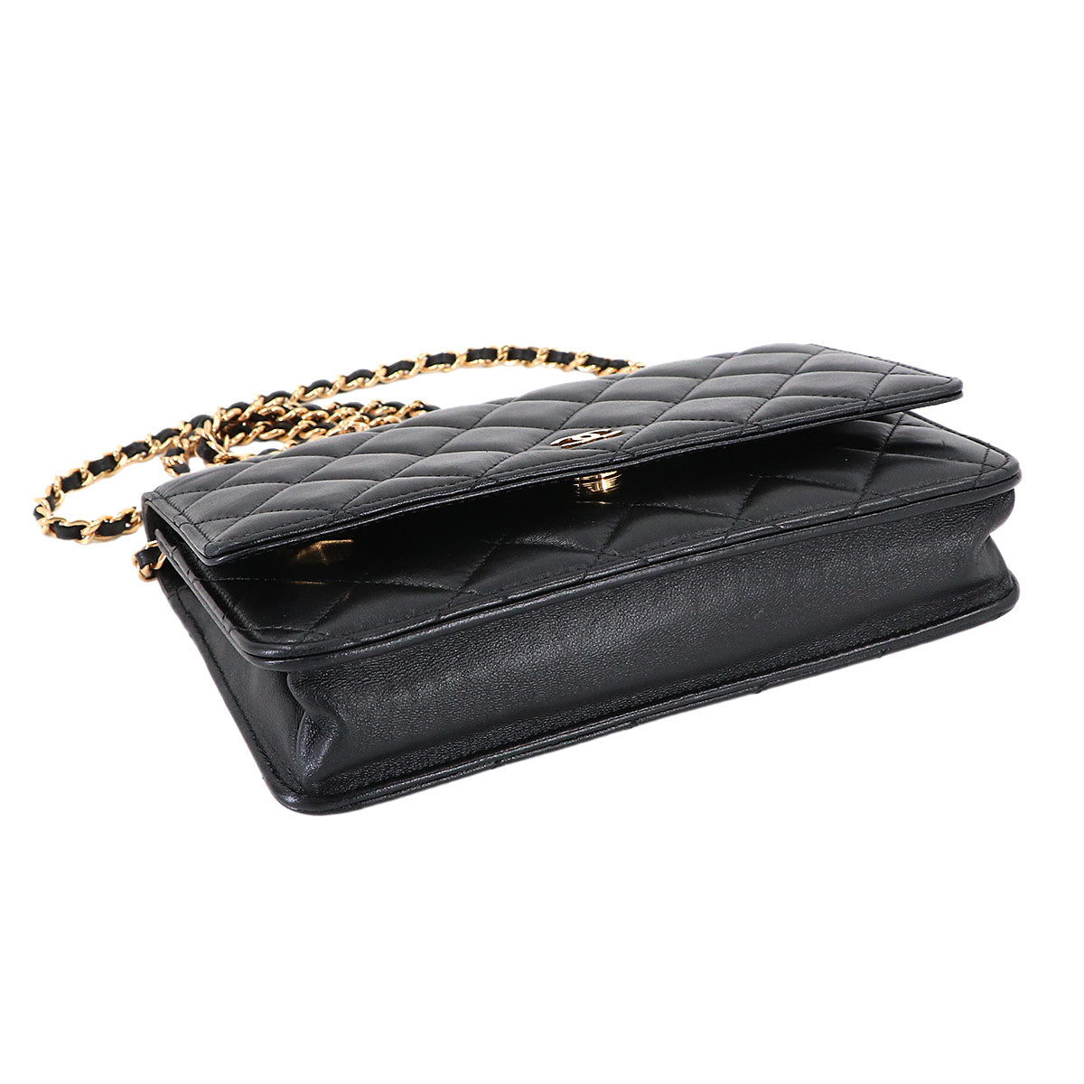 Matelasse Classic Chain Wallet Leather Black AP0250