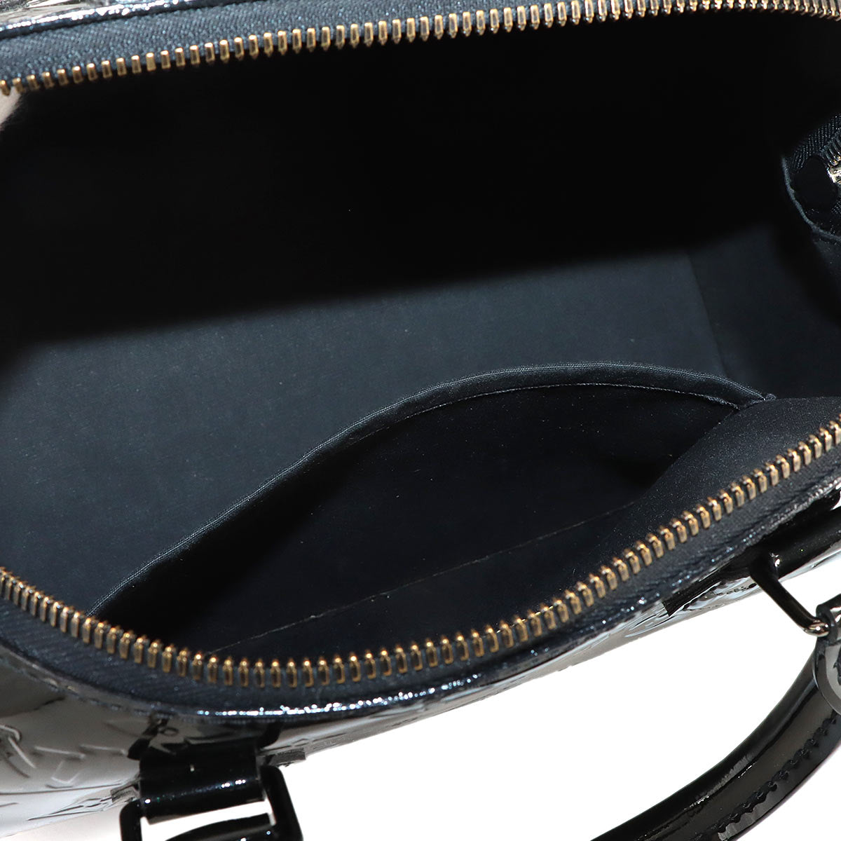 Monogram Vernis Montana Hand Bag Black M90060