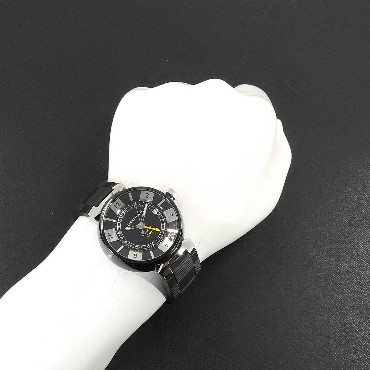Tambour In Black GMT Q113K Automatic Mens Watch